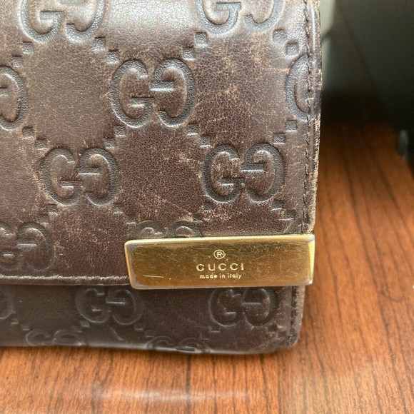 Gucci wallet.  Approximately 8x4 - Picture 2 of 13